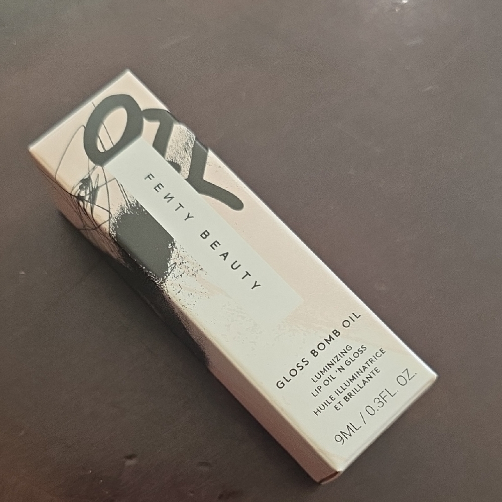 Fenty Beauty Gloss Bomb Oil - Razberry Jamz 04